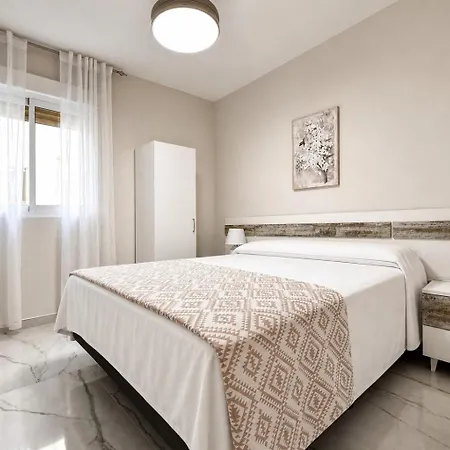 Santa Marina Con Parking Privado - Centro Historico Apartment *